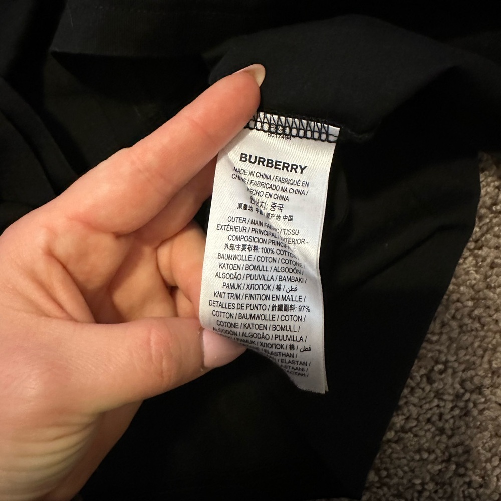 SOLD Burberry Black Tee with Red and Tan Logo - Picture 4 of 4